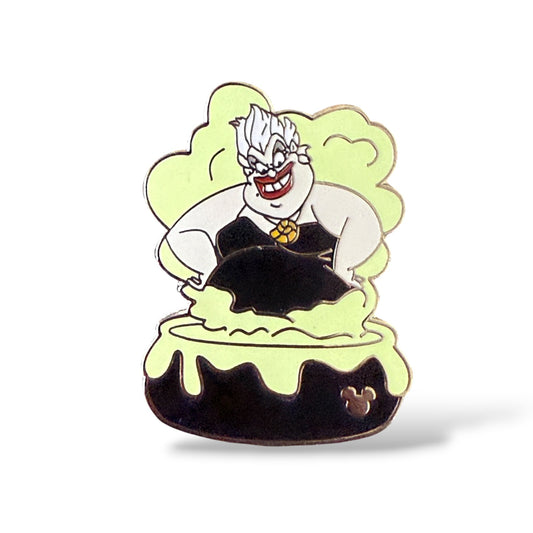 Cast Lanyard Disney Villain Cauldrons Ursula Hidden Mickey Pin