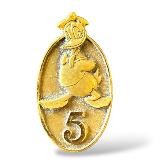 DEC Cast Member Years of Service 5 Years Donald Duck Pin