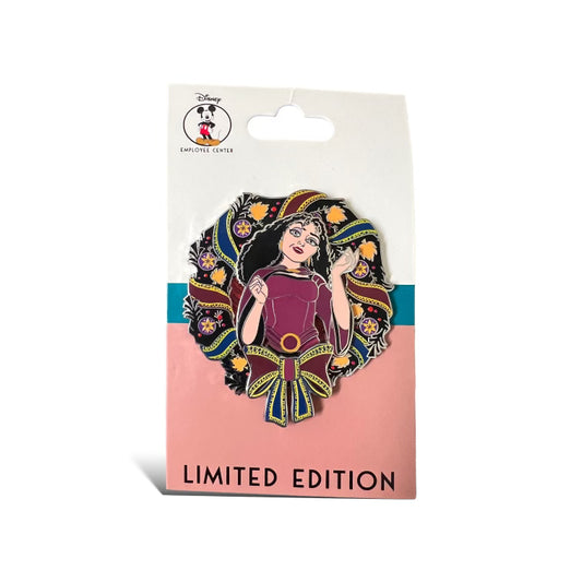 DEC Wreath Mother Gothel Pin