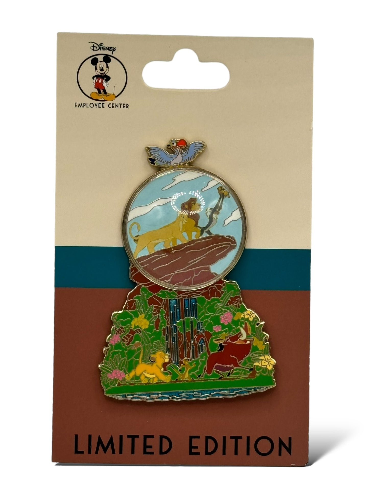 DEC Snow Globe The Lion King Pin