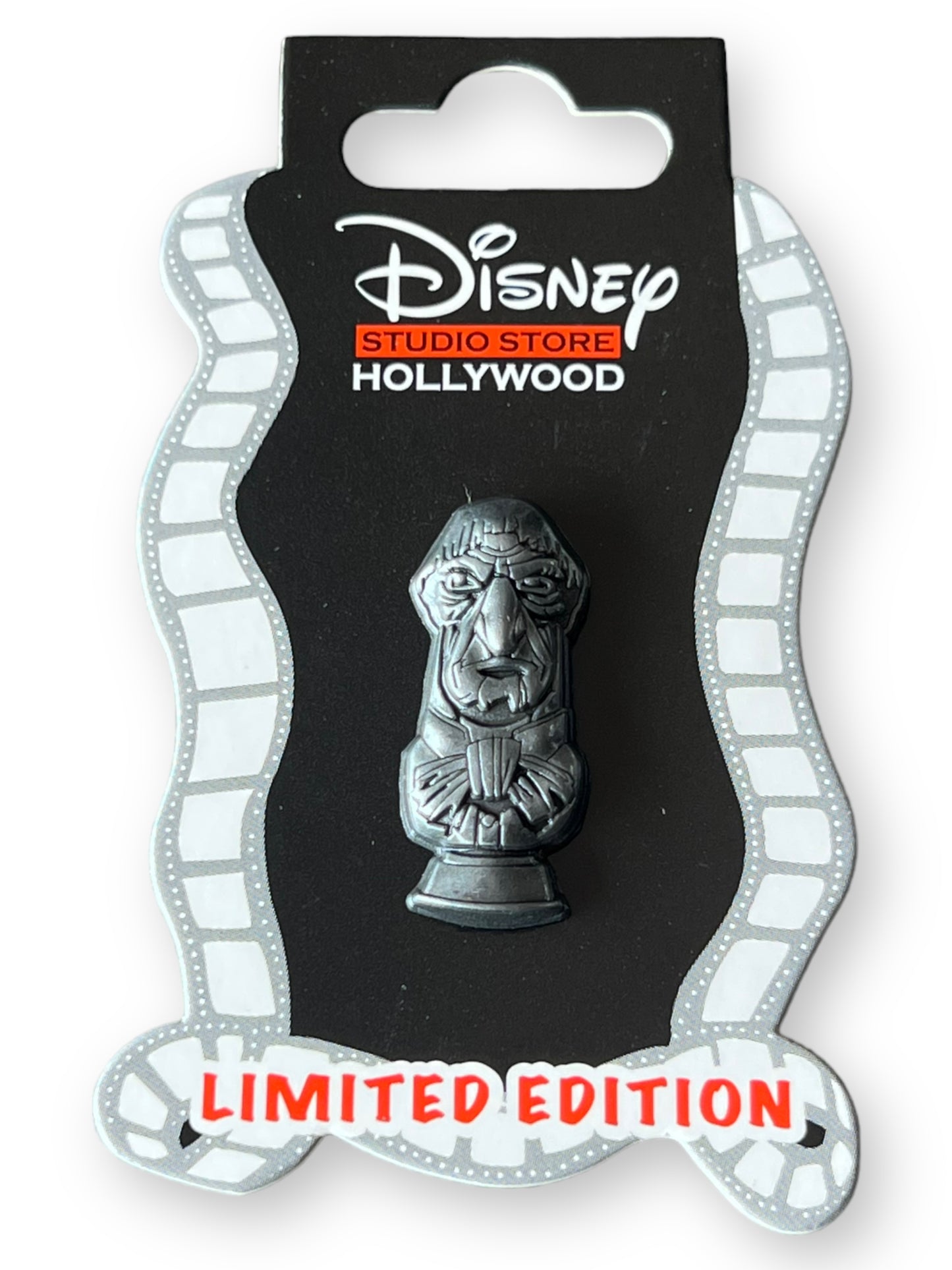 DSSH Haunted Mansion Statue Bust #5 Pin