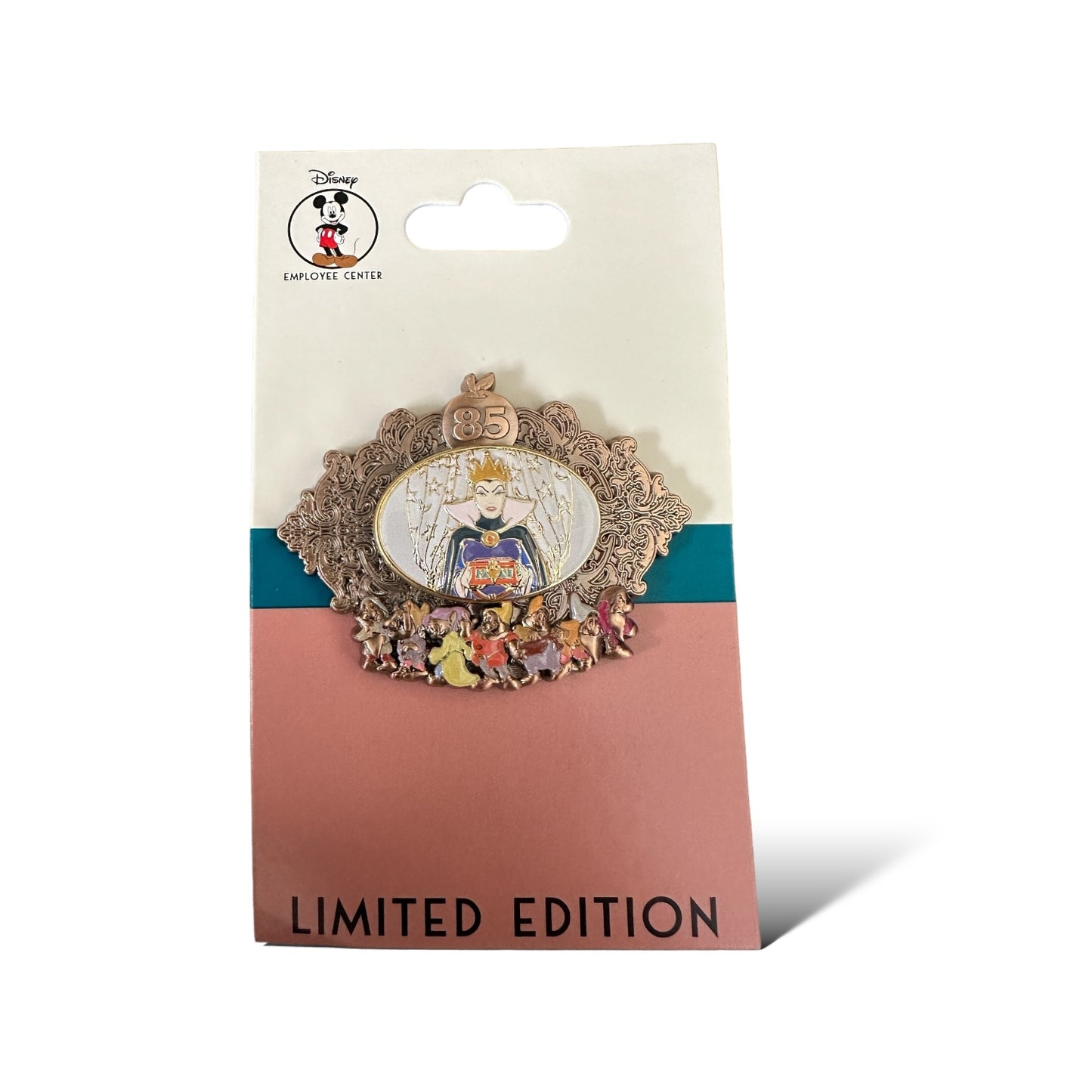 DEC Snow White and The Seven Dwarfs 85th Anniversary Evil Queen Pin