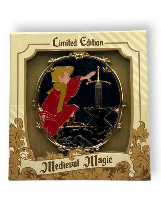 Medieval Magic Arthur Jumbo Spinner Pin