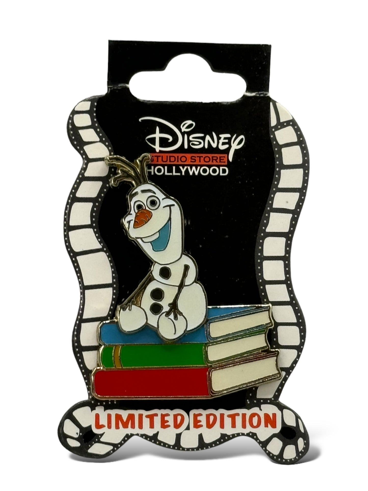 DSSH Back To School Olaf Pin