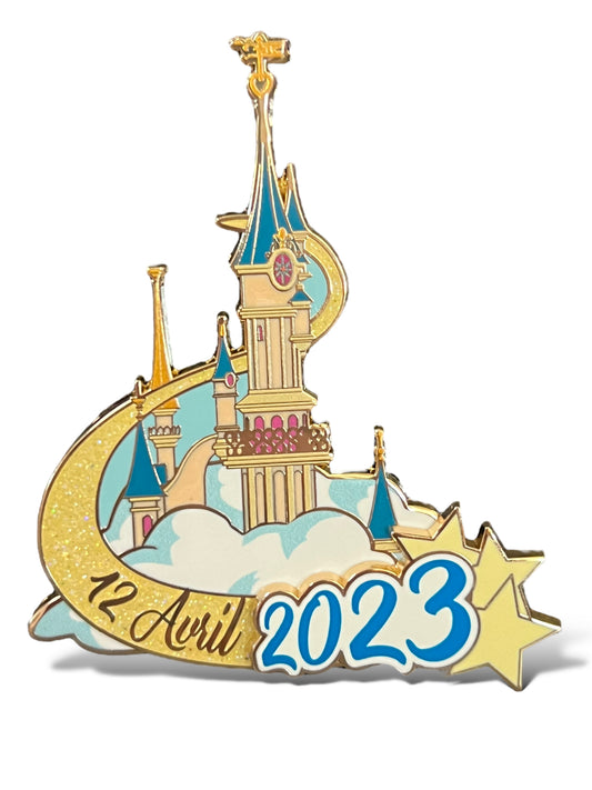 DLRP 30th Anniversary Disneyland Paris Castle Pin