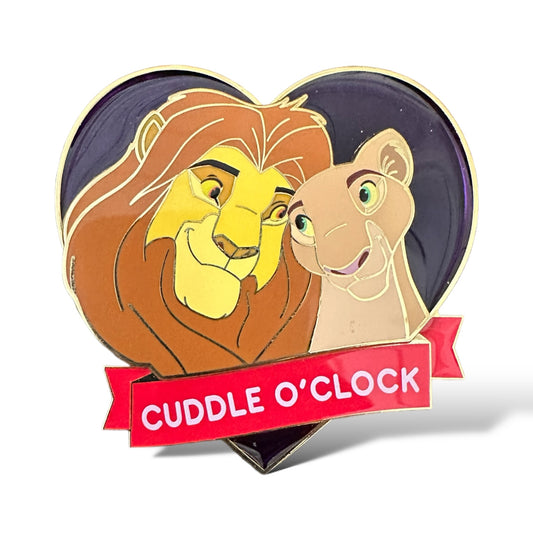 DEC Cuddle O'Clock Simba and Nala Pin