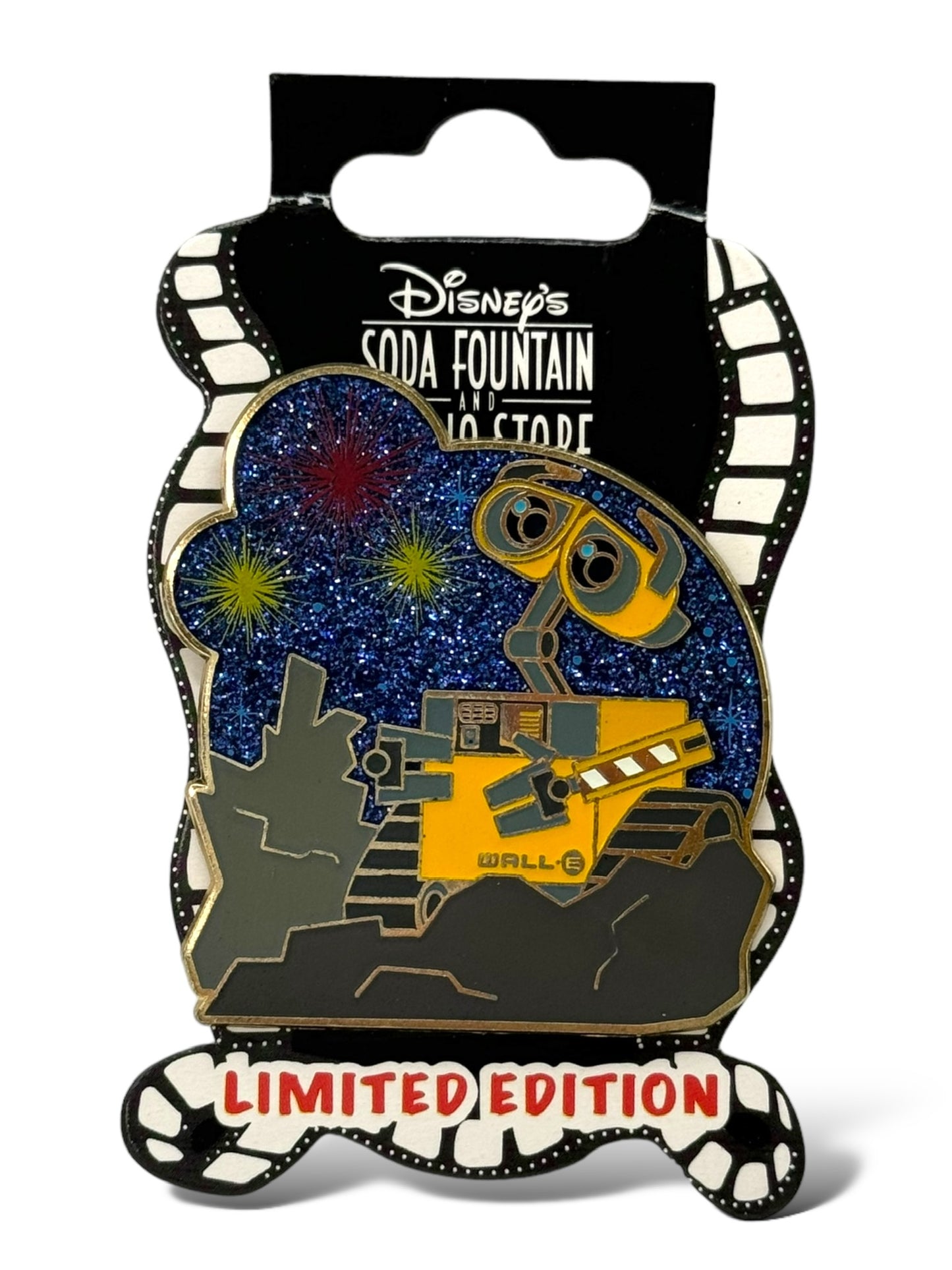 DSSH 4th of July Wall-E Pin