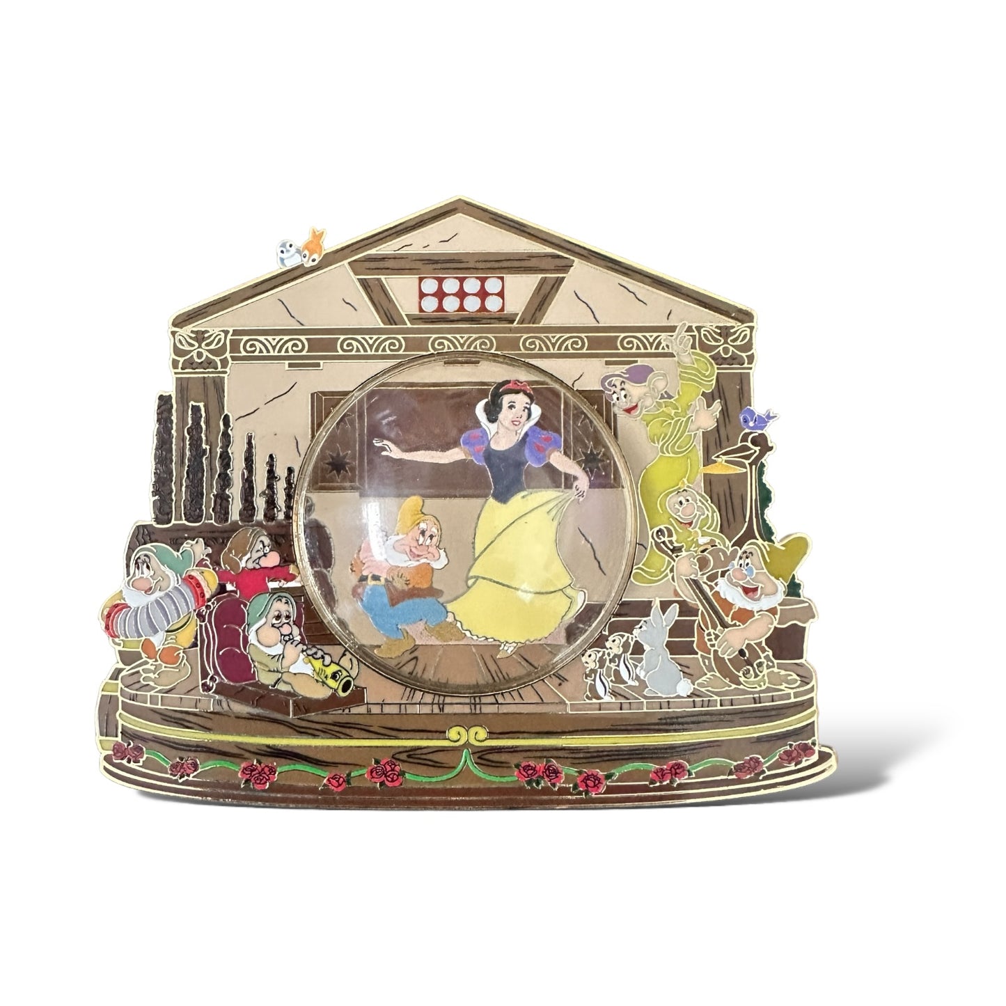 DEC Snow Globe Snow White and The Seven Dwarfs Pin