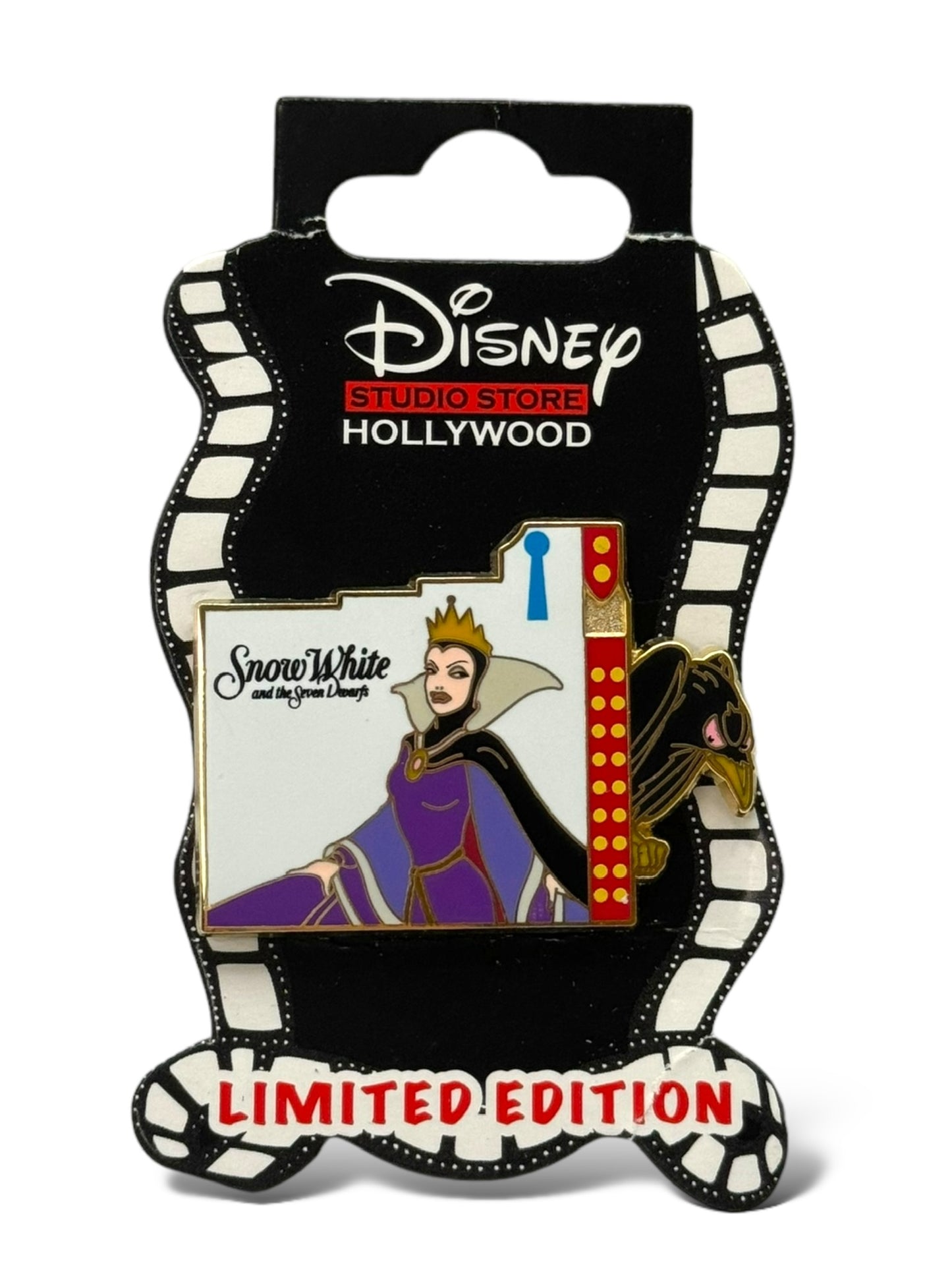 DSSH El Capitan Marquee Villains Puzzle Evil Queen Pin