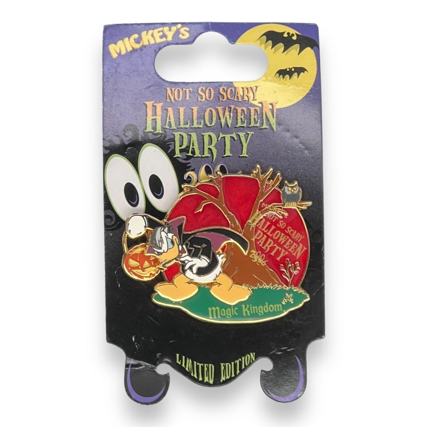 WDW Mickey's Not So Scary Halloween Party 2006 Donald Vampire Pin