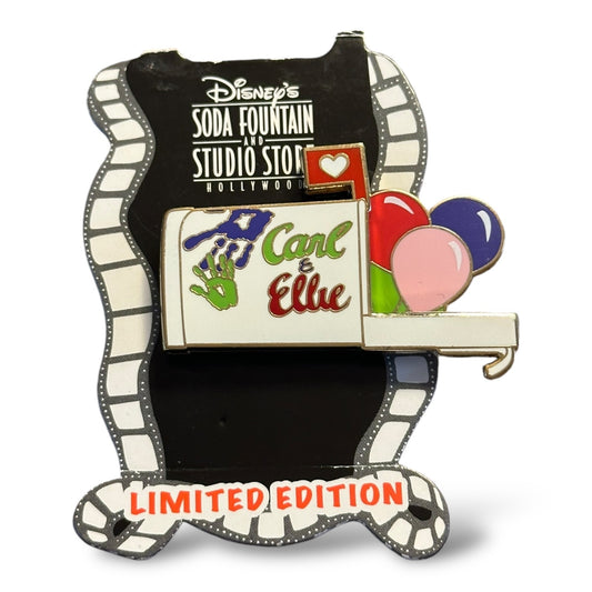 DSSH Valentines Day Mail Box Carl and Ellie Pin