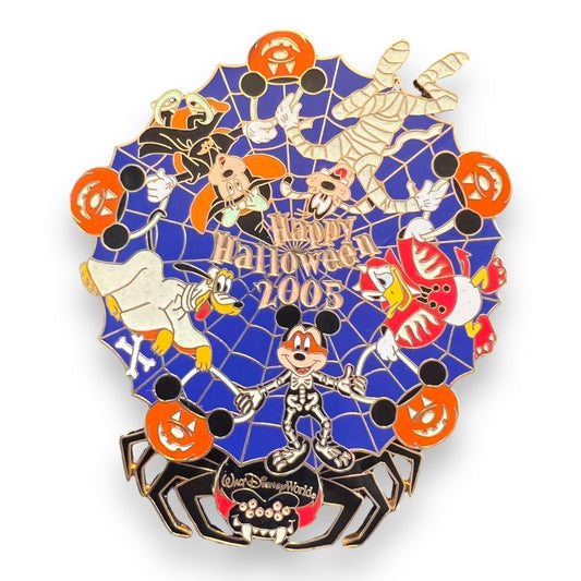 WDW Halloween 2005 Mickey Mouse and Gang Jumbo Spinner Pin