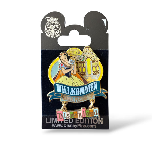 DLR Welcome Annual Passholders 2007 Snow White Dangle Pin