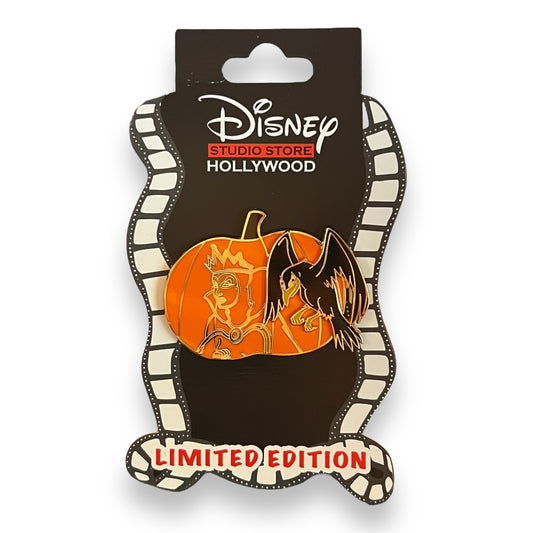 DSSH Villain Pumpkins Evil Queen Pin