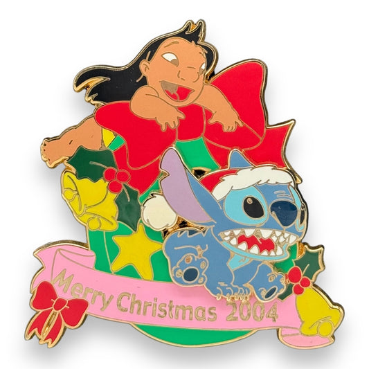 JDS Christmas 2004 Wreath Lilo & Stitch Pin