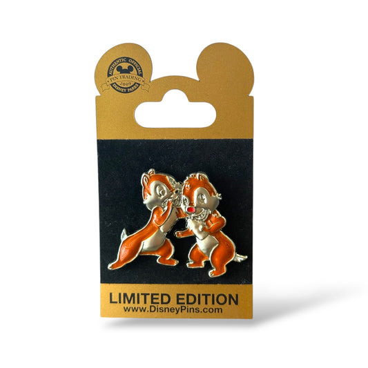 WDW Gold Card Sculpted Metal Chip n' Dale Pin