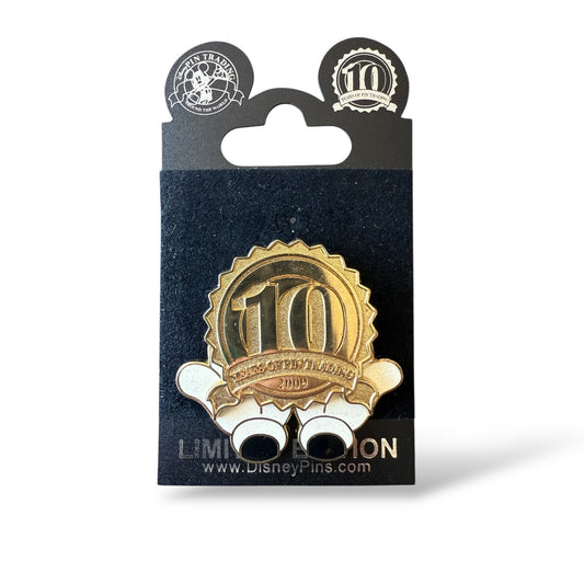 WDW Disney Pin Trading 10th Anniversary Sculpted Gold Logo Pin