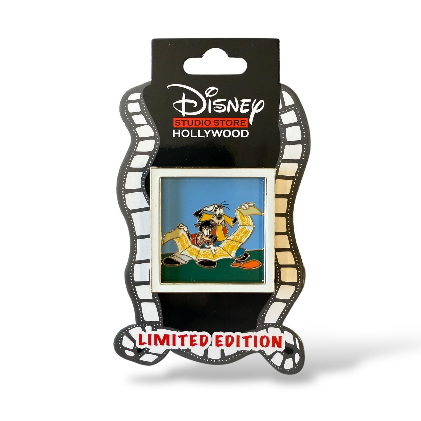 DSSH A Goofy Movie Goofy and Max Reading the Map Pin