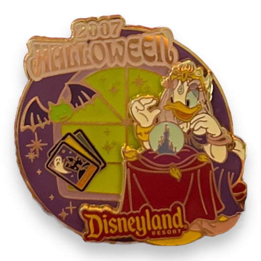 DLR Halloween 2007 Daisy Pin