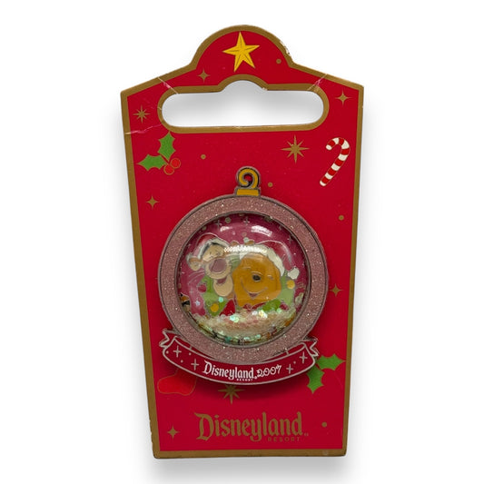 DLR Holiday Snow Globe Pooh and Tigger Pin