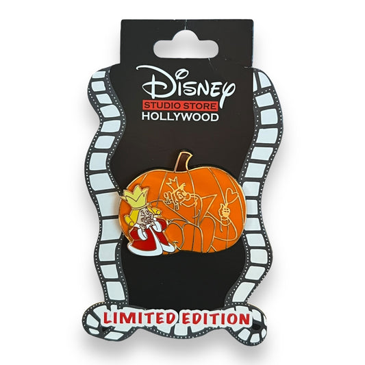 DSSH Villain Pumpkins Queen of Hearts Pin