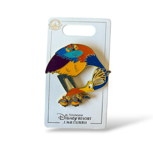 SDR Kevin Snuggling her Babies Mother's Day Pin