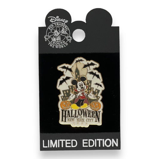 WOD NYC Halloween 2005 Vampire Mickey Pin