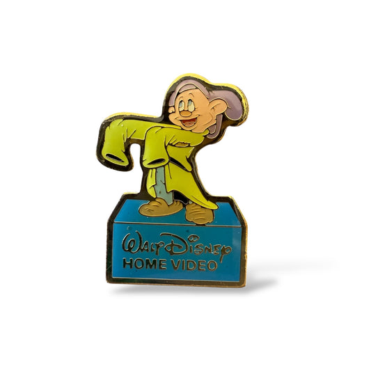 Disney Parks Walt Disney Home Video Snow White and the Seven Dwarfs Dopey Pin