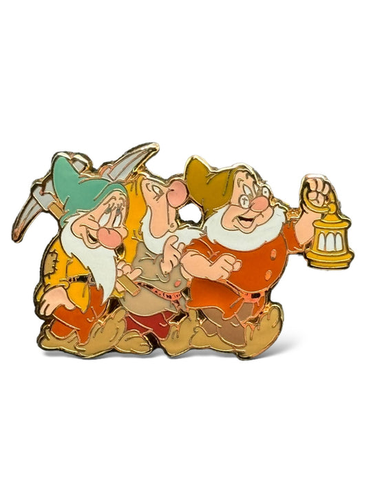 SDR Snow White and The Seven Dwarfs Booster Bashful, Sneezy, and Doc Pin