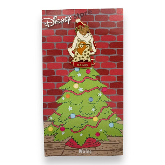 Disney Shopping Pooh Santas Around the World Wales Pin