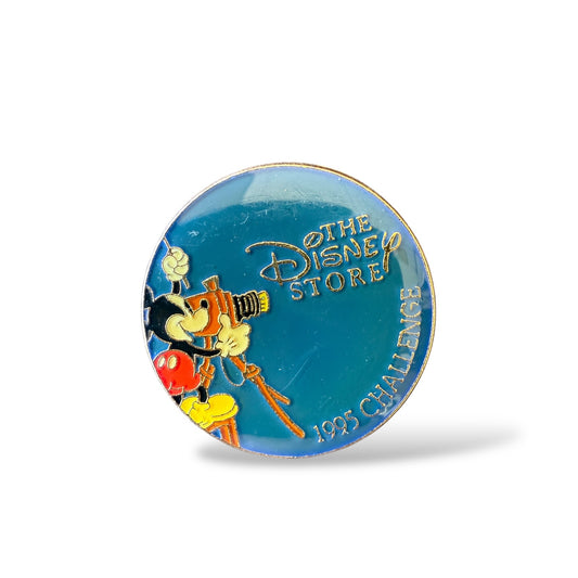 DEC The Disney Store 1995 Challenge Mickey Mouse Camera Pin