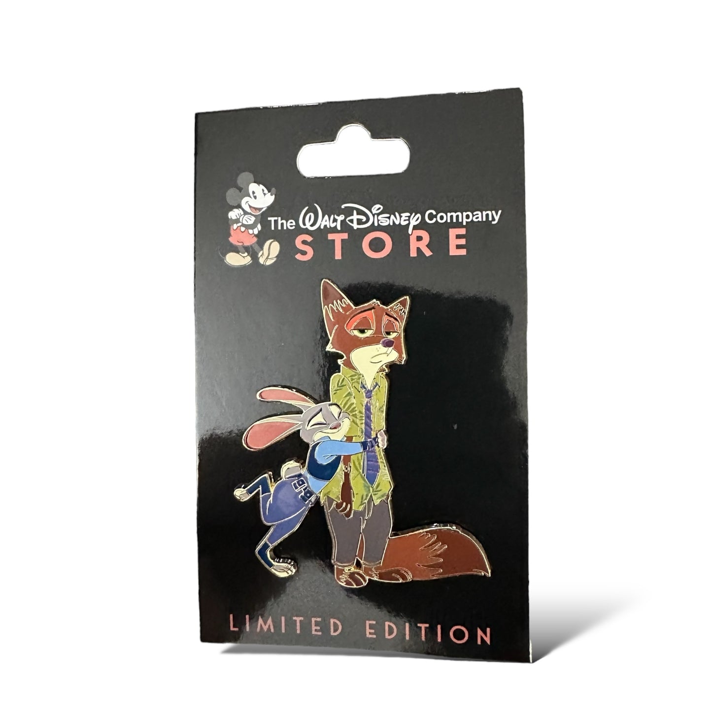 DEC Hugs are the Best Judy & Nick Pin