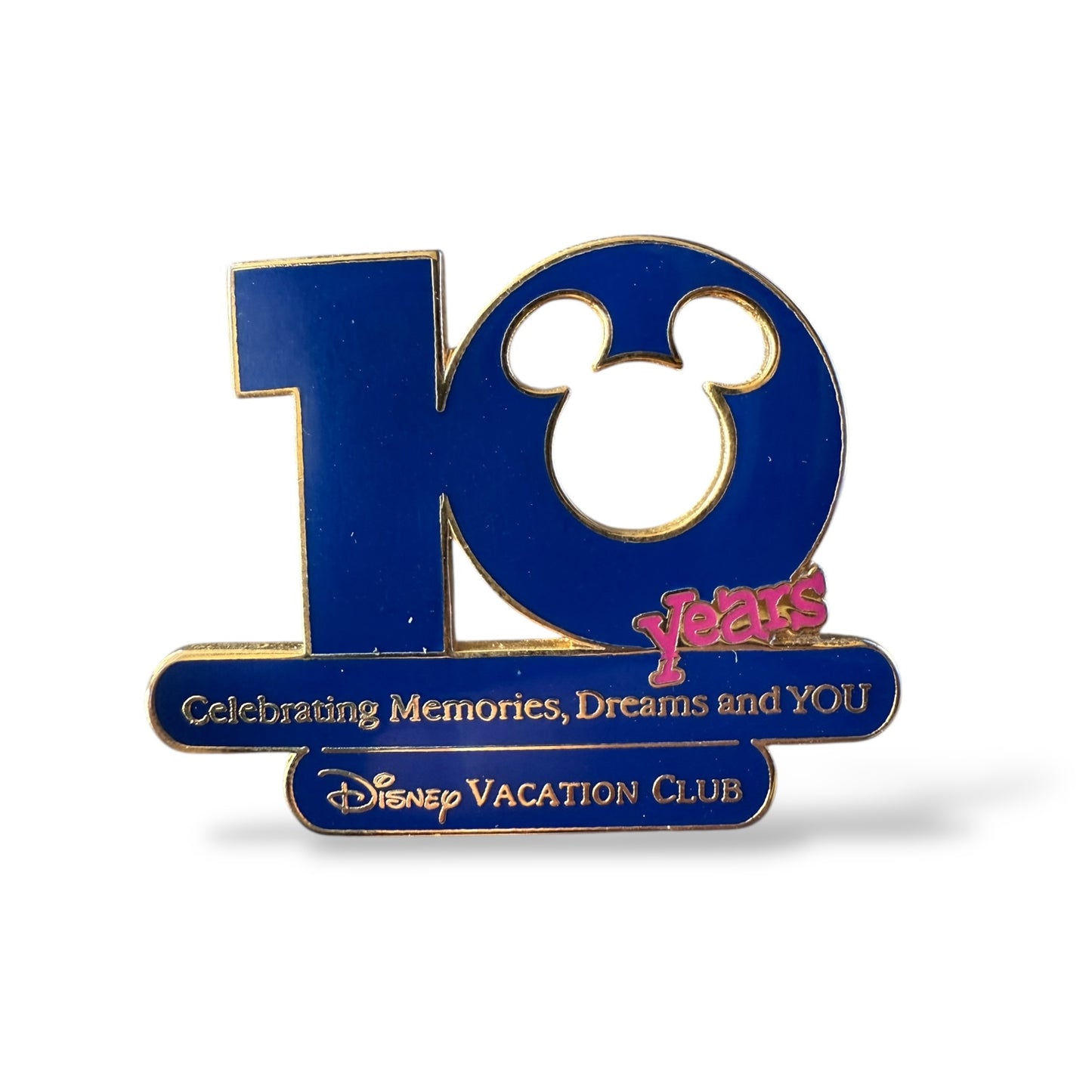 DVC 10 Year Anniversary Celebrating Memories and Dreams Pin
