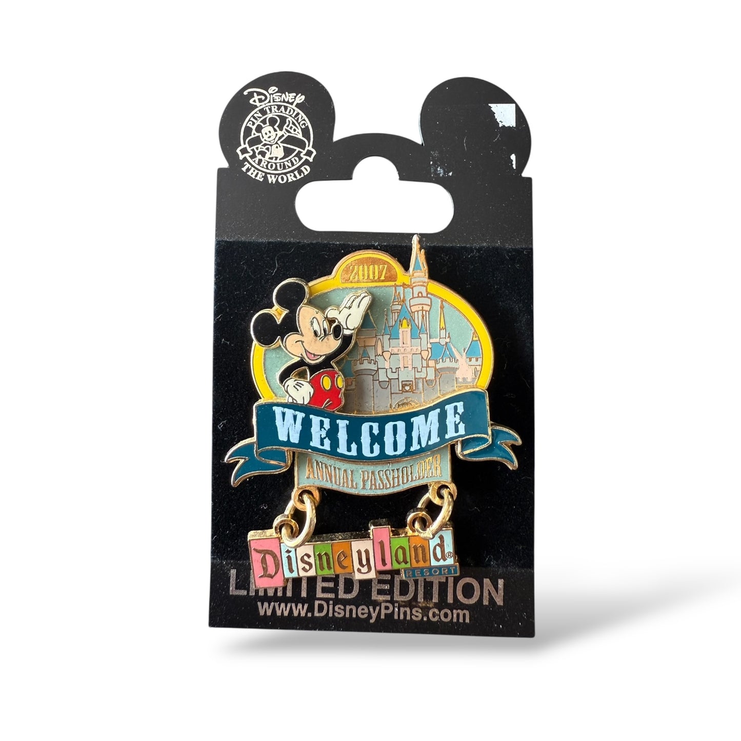DLR Welcome Annual Passholders 2007 Mickey Dangle Pin