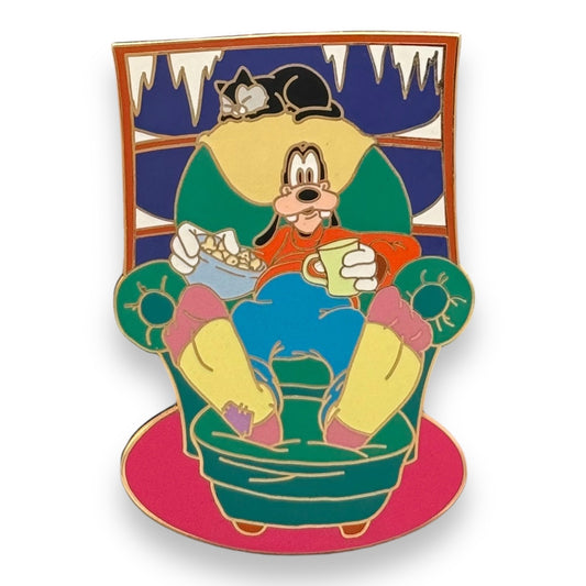 Disney Auctions Goofy Reclining Pin