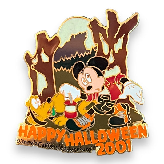 DCA Mickey And Pluto Halloween 2001 Pin