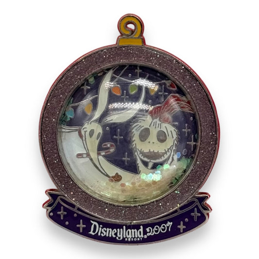 DLR Holiday Snow Globe Jack and Zero Pin