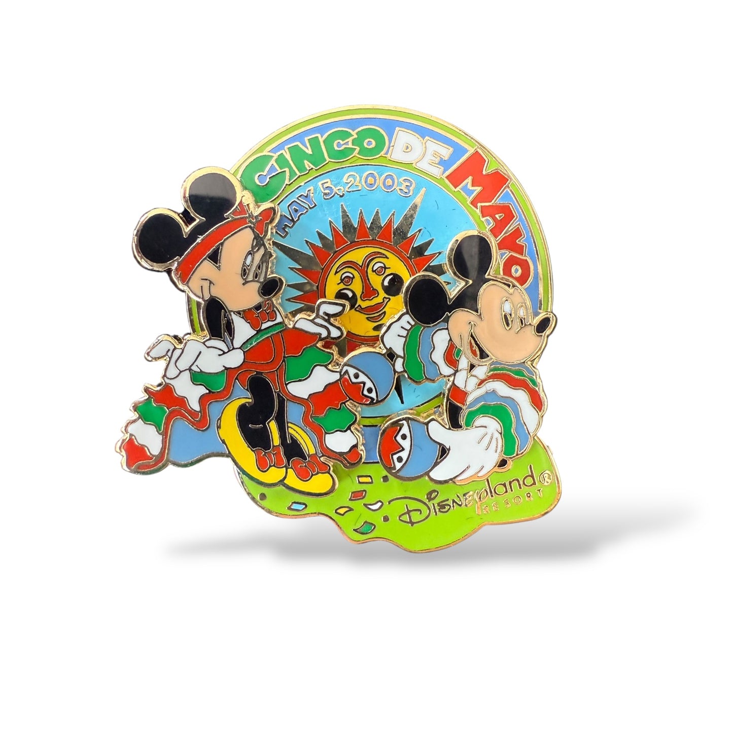 DLR Cinco de Mayo 2003 Mickey and Minnie 3D Pin