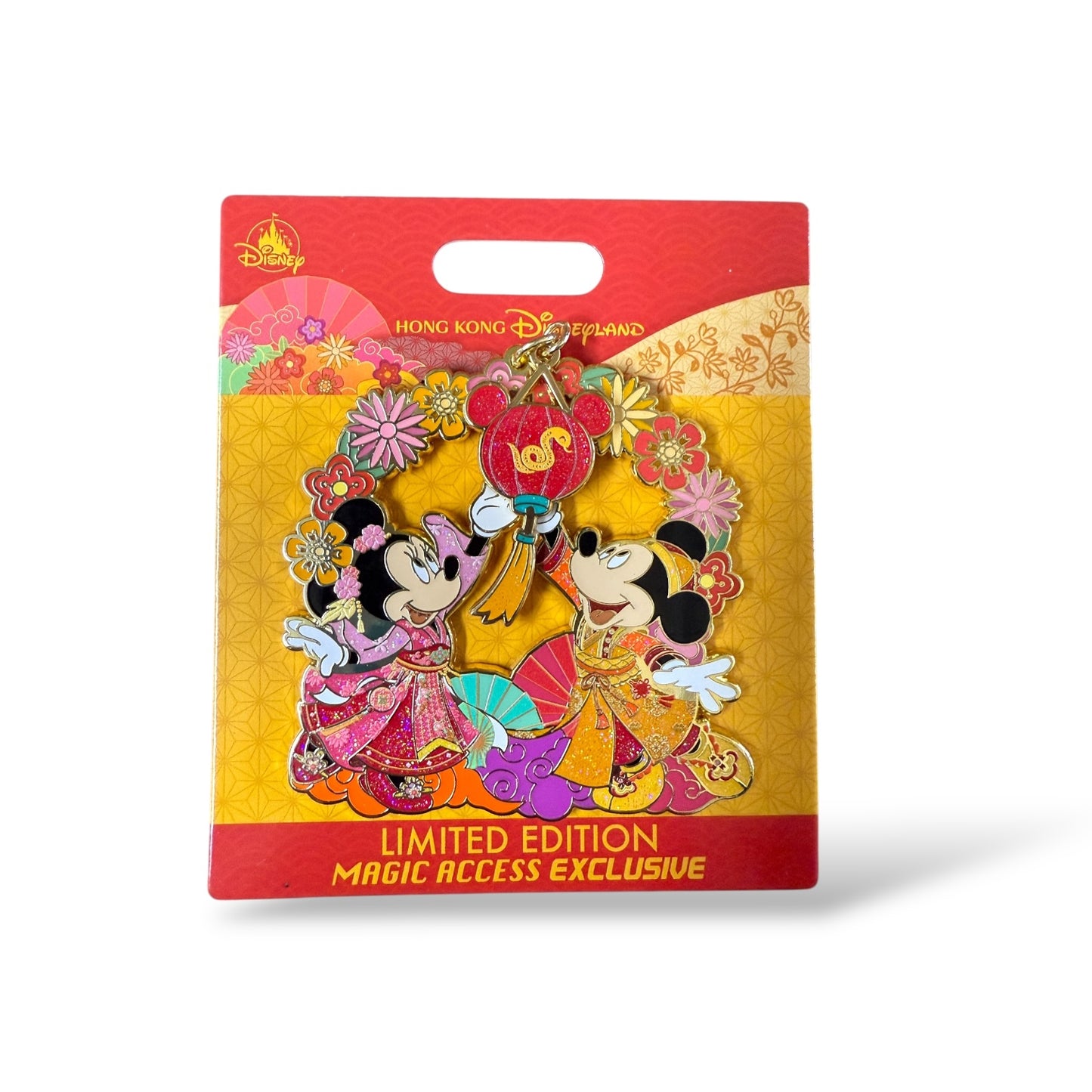 HKDL Magic Access Exclusive Mickey and Minnie Lantern Pin