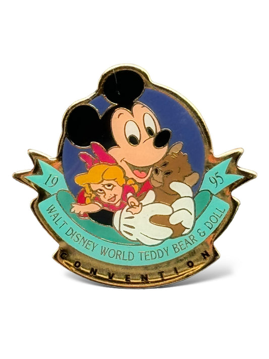 WDW 8th Annual Teddy Bear & Doll Convention 1995 Mickey Pin