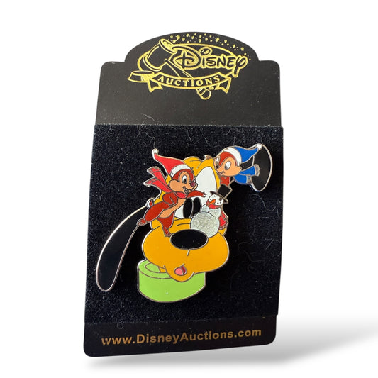 Disney Auctions Winter Pluto, Chip n' Dale Pin