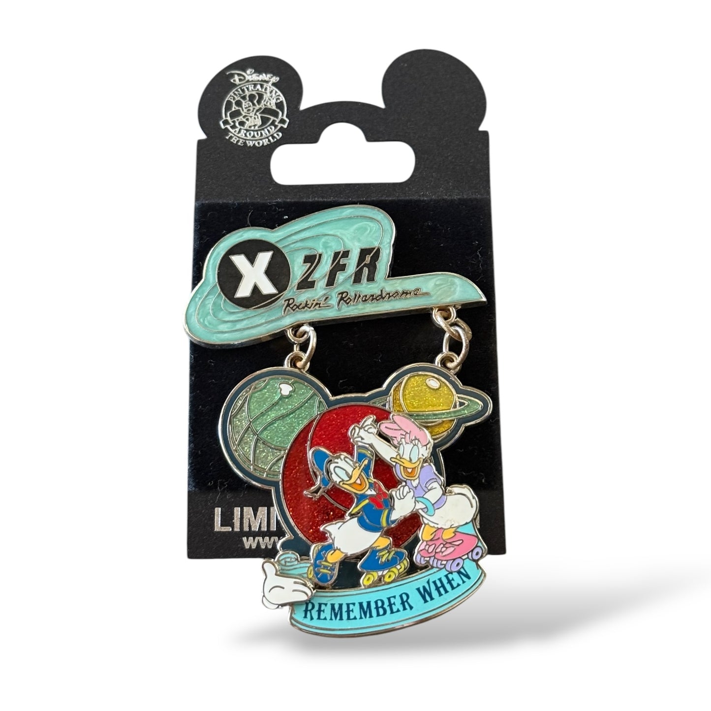 WDW White Glove Donald and Daisy XZFR Rockin Rollerdrome Pin