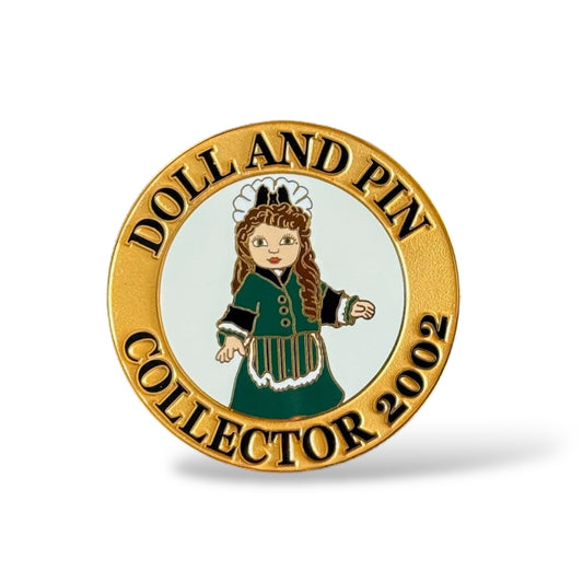 DLR Doll and Pin Collector 2002 Haunted Mansion Adora Belle Doll Pin