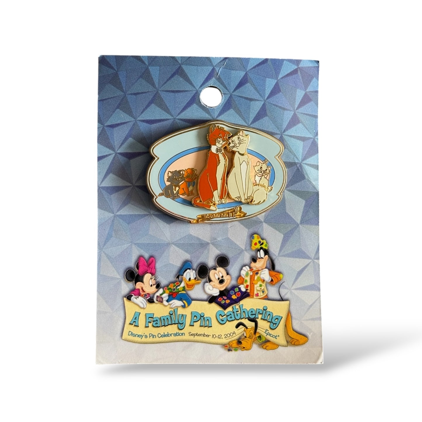 WDW A Family Pin Gathering Aristocats Family Pin