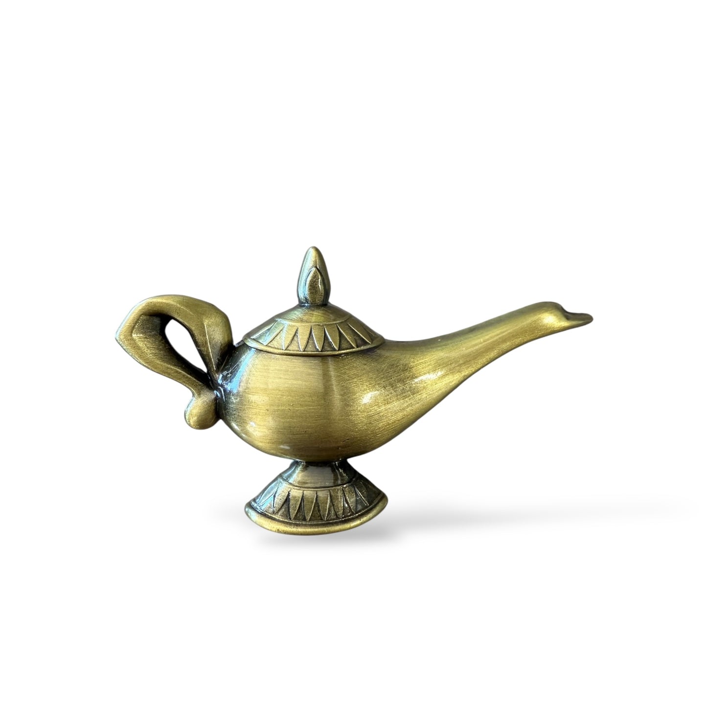 D23 Enchanted Objects Genie's Magic Lamp Pin