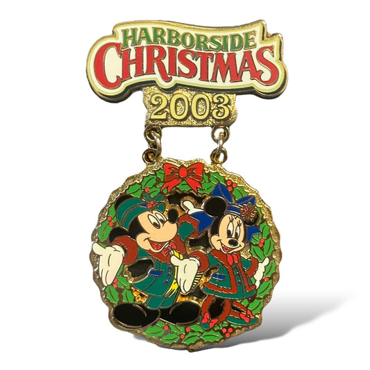 TDR Harborside Christmas 2003 Mickey & Minnie Mouse Wreath Dangle Pin