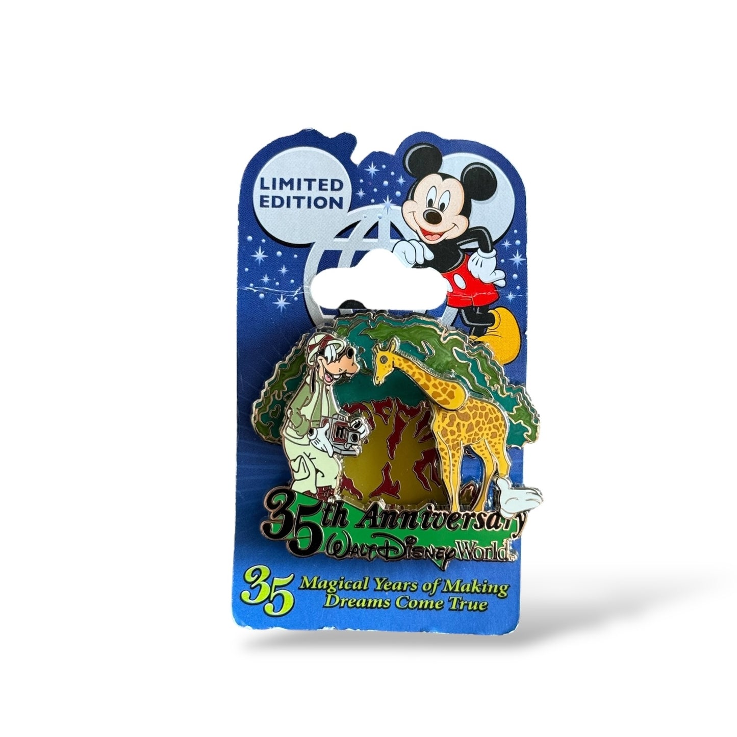 WDW White Glove 35th Anniversary Goofy at Animal Kingdom Pin