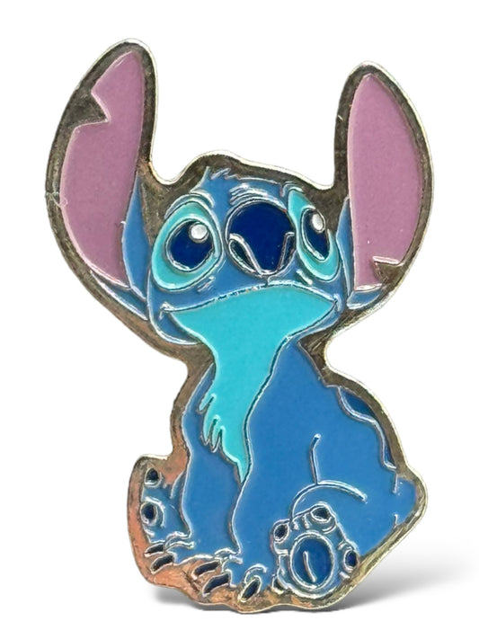 JDS RunA Lilo & Stitch Seated Stitch Pin