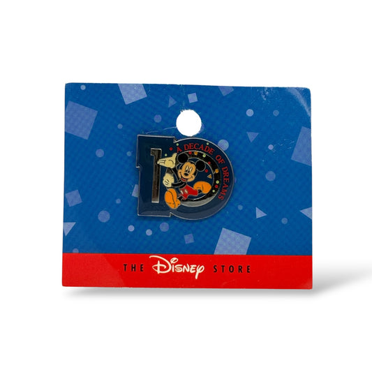 Disney Store Mickey Decade of Dreams 10th Anniversary Pin