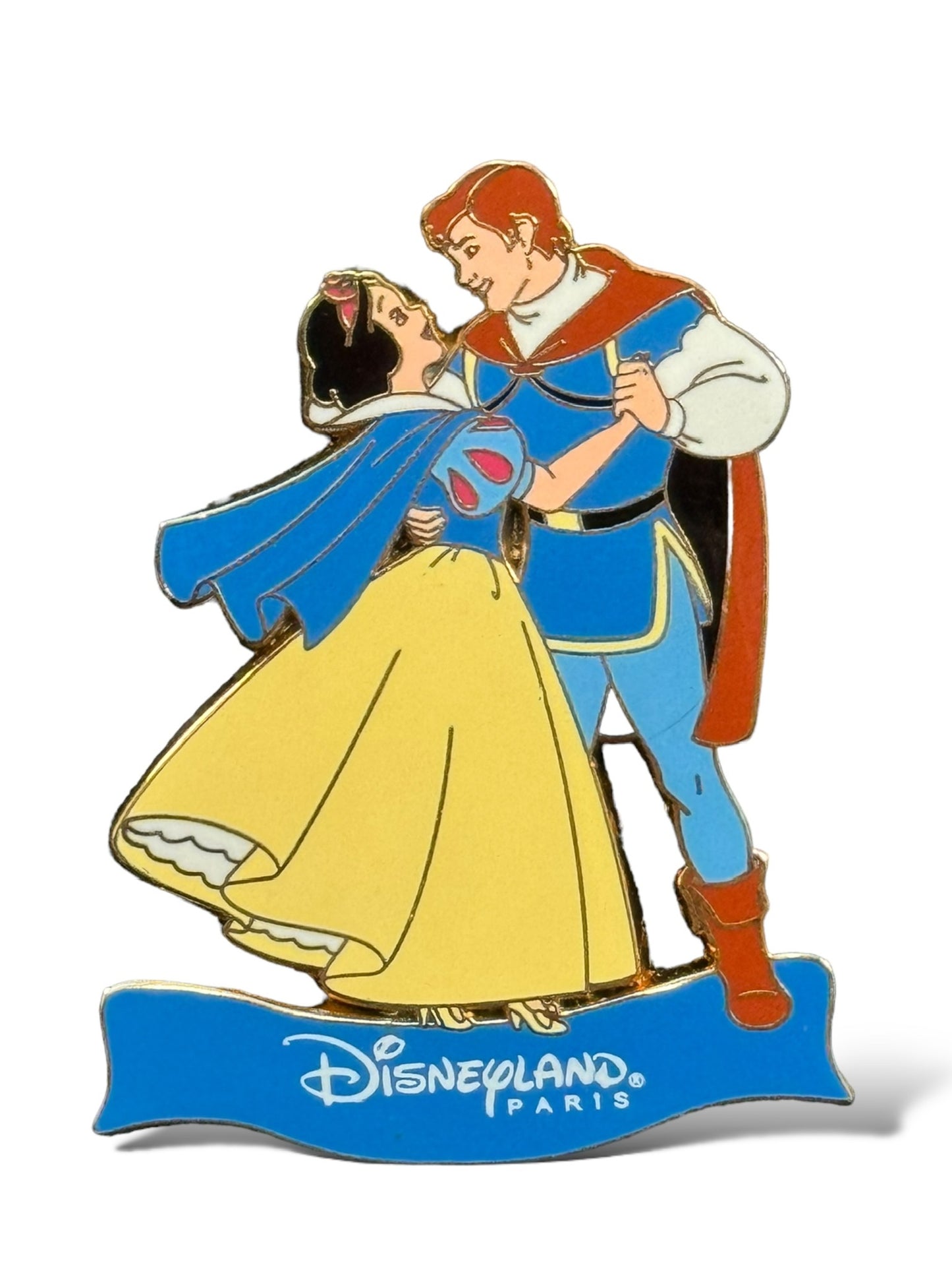 DLRP Snow White and Prince Dancing Pin